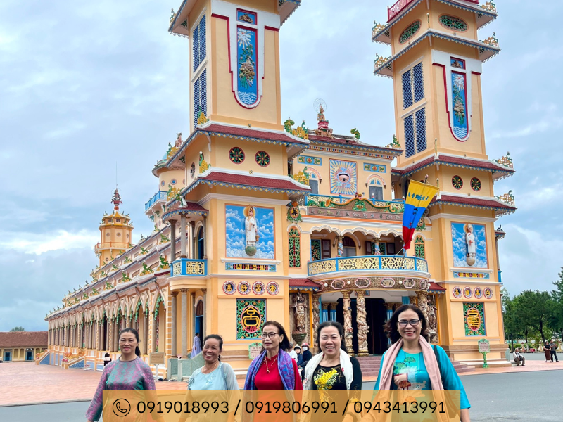 Toà thánh Cao Đài Tây Ninh - Du lịch 360Go
